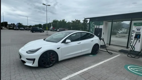 TESLA Model 3 Performance AWD