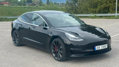 TESLA Model 3 Performance AWD