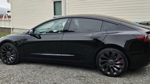 TESLA Model 3 Performance AWD