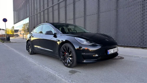 TESLA Model 3 Performance AWD