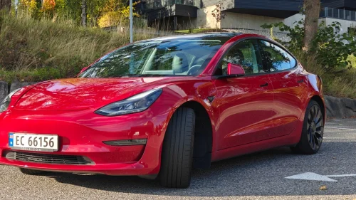 TESLA Model 3 PERFORMANCE/AWD/567KM/RATTVARME/ENHANCED AUTOPILOT/NAF+
