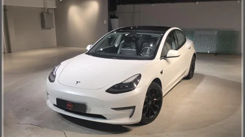 TESLA Model 3 Modell 3