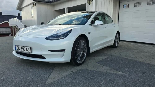 TESLA Model 3 Long Range AWD