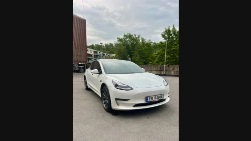 TESLA Model 3 Long Range