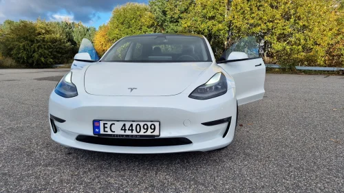TESLA Model 3 Long Range AWD