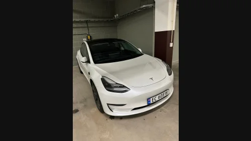TESLA Model 3 Long Range AWD med hengerfeste