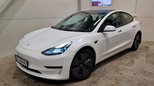 TESLA Model 3 Long Range AWD|Skinn|AP/FSD|Pano|Prem lyd|Vinterpk