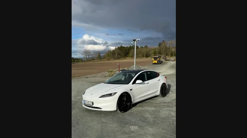TESLA Model 3 Long Range AWD