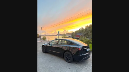 TESLA Model 3 Highland RWD Premium interiør
