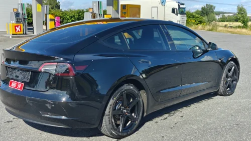 TESLA Model 3 Long range 4wd