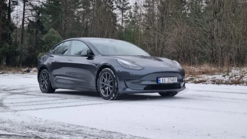 TESLA Model 3 Long Range AWD