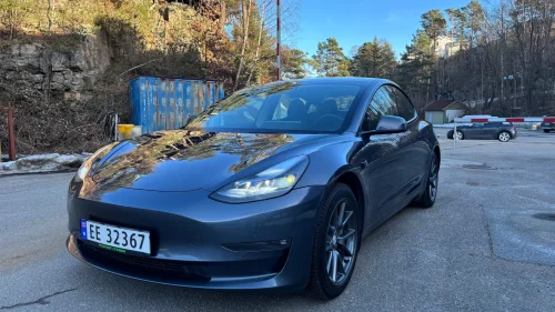 TESLA Model 3 Long Range AWD/Premium/AP/Ryzen/V.pumpe/2x18" hjulsett.
