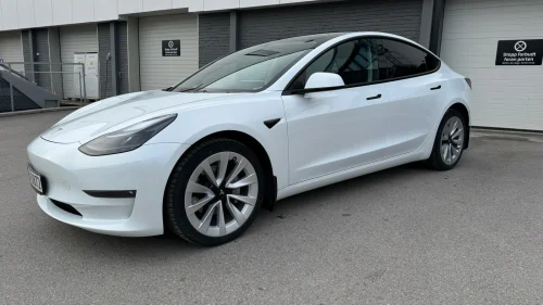 TESLA Model 3 Long Range