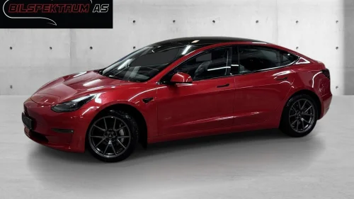 TESLA Model 3 Long-Range AWD // Acc.boost, Krok, Autopilot, V.pumpe+