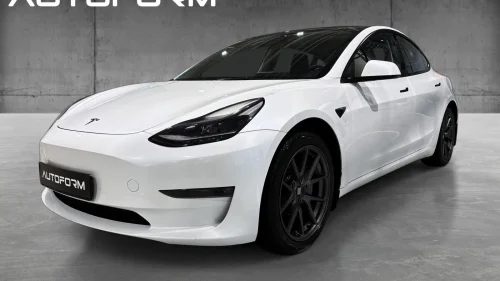 TESLA Model 3 Long Range| AWD| 440 hk| Autopilot| Skinn|
