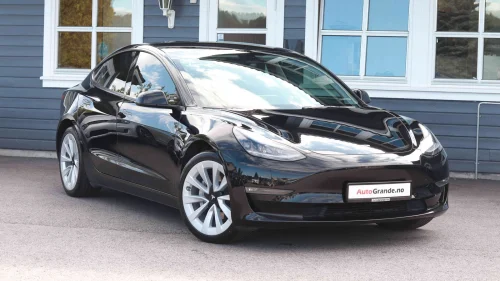 TESLA Model 3 LR 602KM AUTOPILOT SOLTAK ELSETER PREMIUM RKAM FORVARME