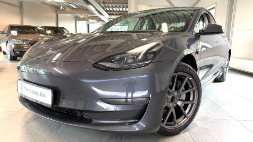 TESLA Model 3 Long Range AWD 602 km WLTP H.Feste