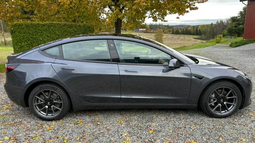 TESLA Model 3 Long Range AWD / Hengerfeste