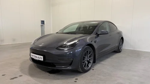 TESLA Model 3 Long Range AWD, 602km WLTP, En Eier, Lav KM, Velholdt!