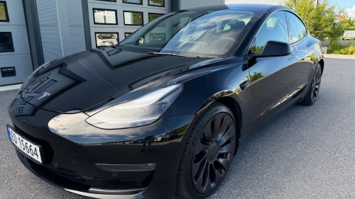 TESLA Model 3 Performance AWD 567 Km rekkevidde Meget pen bil !