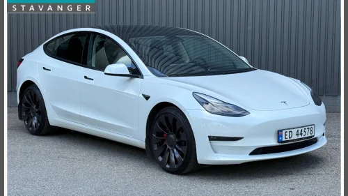 TESLA Model 3 PERFORMANCE/Long Range/4WD/Premium/SE KM!!