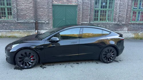 TESLA Model 3 Performance AWD