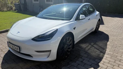TESLA Model 3 Performance | Garanti | HomeLink | Takstativ | EU-godkj