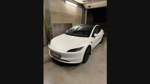 TESLA Model 3 Long Range RWD 320hk