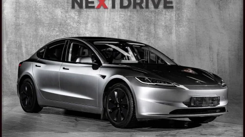 TESLA Model 3 Long Range / AWD / 702km