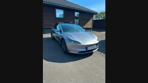 TESLA Model 3 Long Range RWD 320hk