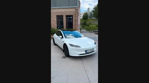 TESLA Model 3 Long Range RWD 320hk 702km WLTP