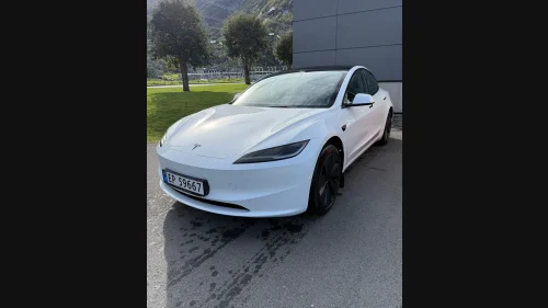 TESLA Model 3 Premium Long Range RWD 320hk
