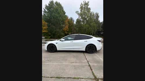 TESLA Model 3 Long Range RWD 320hk