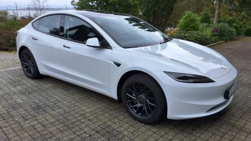 TESLA Model 3 Long Range RWD 320hk
