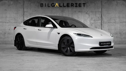 TESLA Model 3 702KM-WLTP/LONG RANGE/SKINN/SKINN/PANO