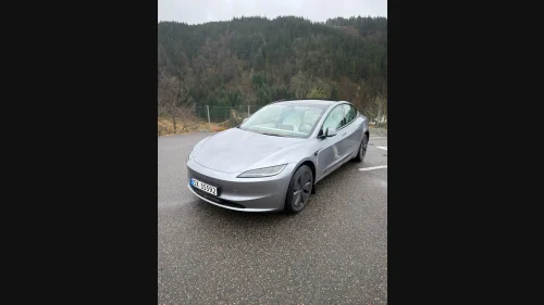TESLA Model 3 Long Range RWD 320hk