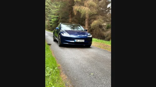 TESLA Model 3 Long Range RWD 320hk