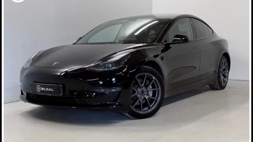 TESLA Model 3 LongRange 498HK 4x4 HelSort Skinn HiFi 602KM Rattvarme