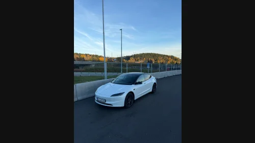 TESLA Model 3 Long Range AWD