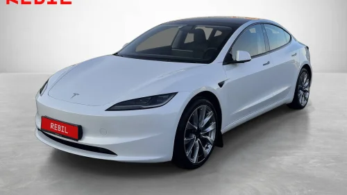 TESLA Model 3 629km/Highland/LR/Ryzen/Pano/Navi/Skinn/R.kam/AP