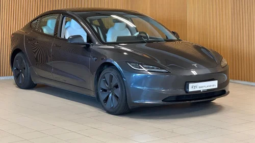 TESLA Model 3 LONG RANGE/AWD/629KM//HIGHLAND/AUTO PILOT/INNBYTTE/++