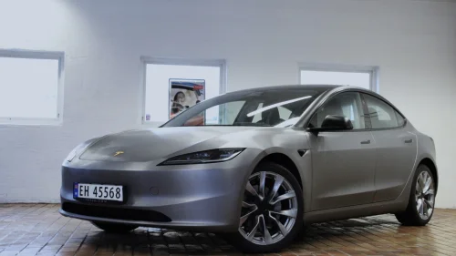 TESLA Model 3 LONG RANGE AWD PREMIUM HIGHLAND+AP+629KM WLTP++