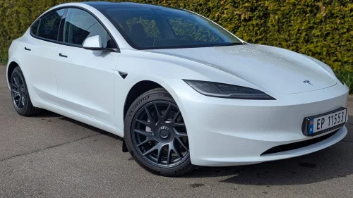 TESLA Model 3 Long Range AWD - 629WLTP / Strøken / Premium