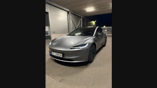 TESLA Model 3 HIGHLAND / AWD / 629WLTP / QUICKSILVER / 1 EIER