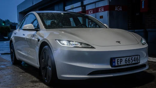 TESLA Model 3 Premium Long Range AWD