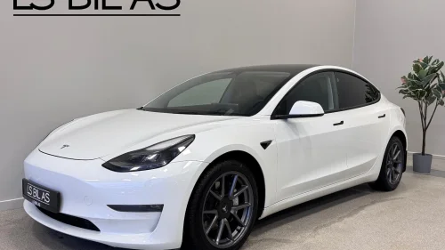 TESLA Model 3 Long Range AWD / 1 Eier / Autopilot / Premium / Varme