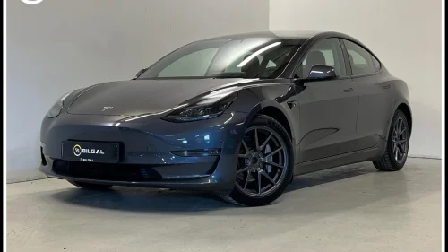 TESLA Model 3 LongRange 498HK 4x4 SortOptikk Skinn Premium HiFi 1eier
