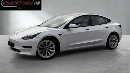 TESLA Model 3 Long-Range AWD // Autopilot, Krok, V.pumpe, Premium, ++