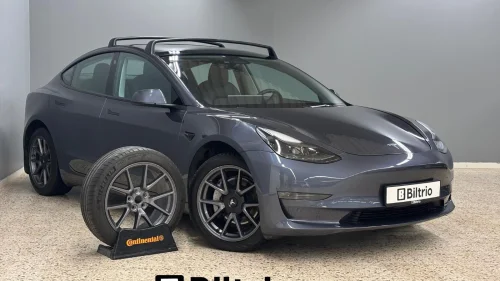 TESLA Model 3 LongRange/AWD/Hengerfestet/Rattvarme/Gummimatter