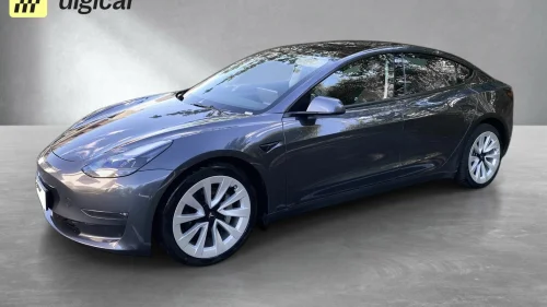 TESLA Model 3 Dual Motor Long Range Autopilot / Premium Connectivity